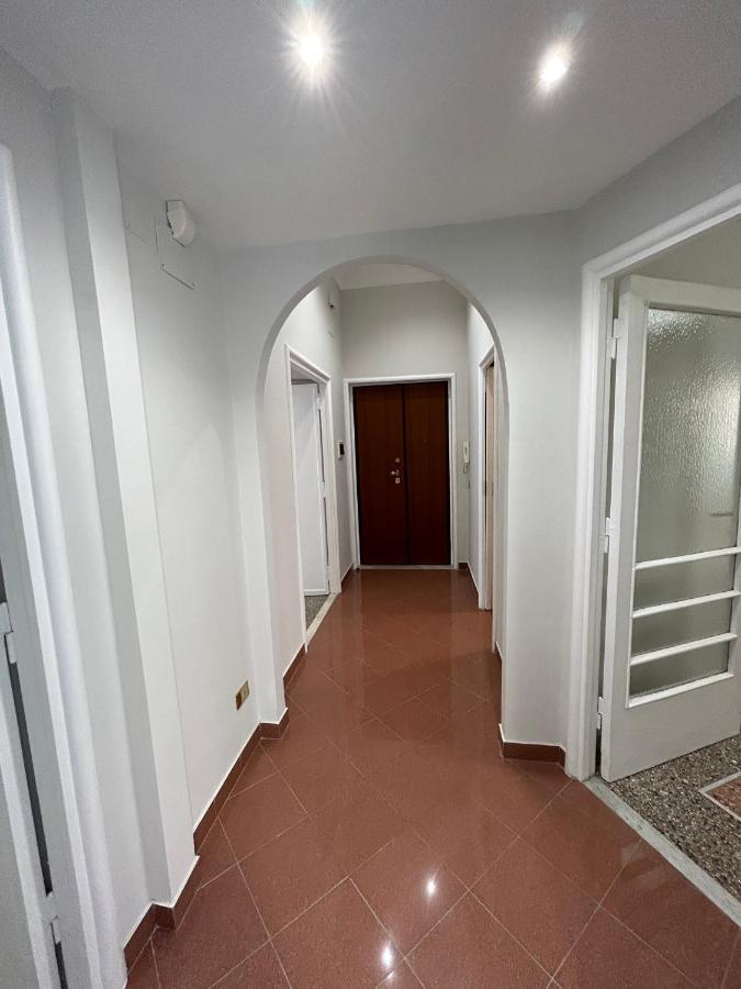 Piazza Vescovio Apartment ローマ エクステリア 写真